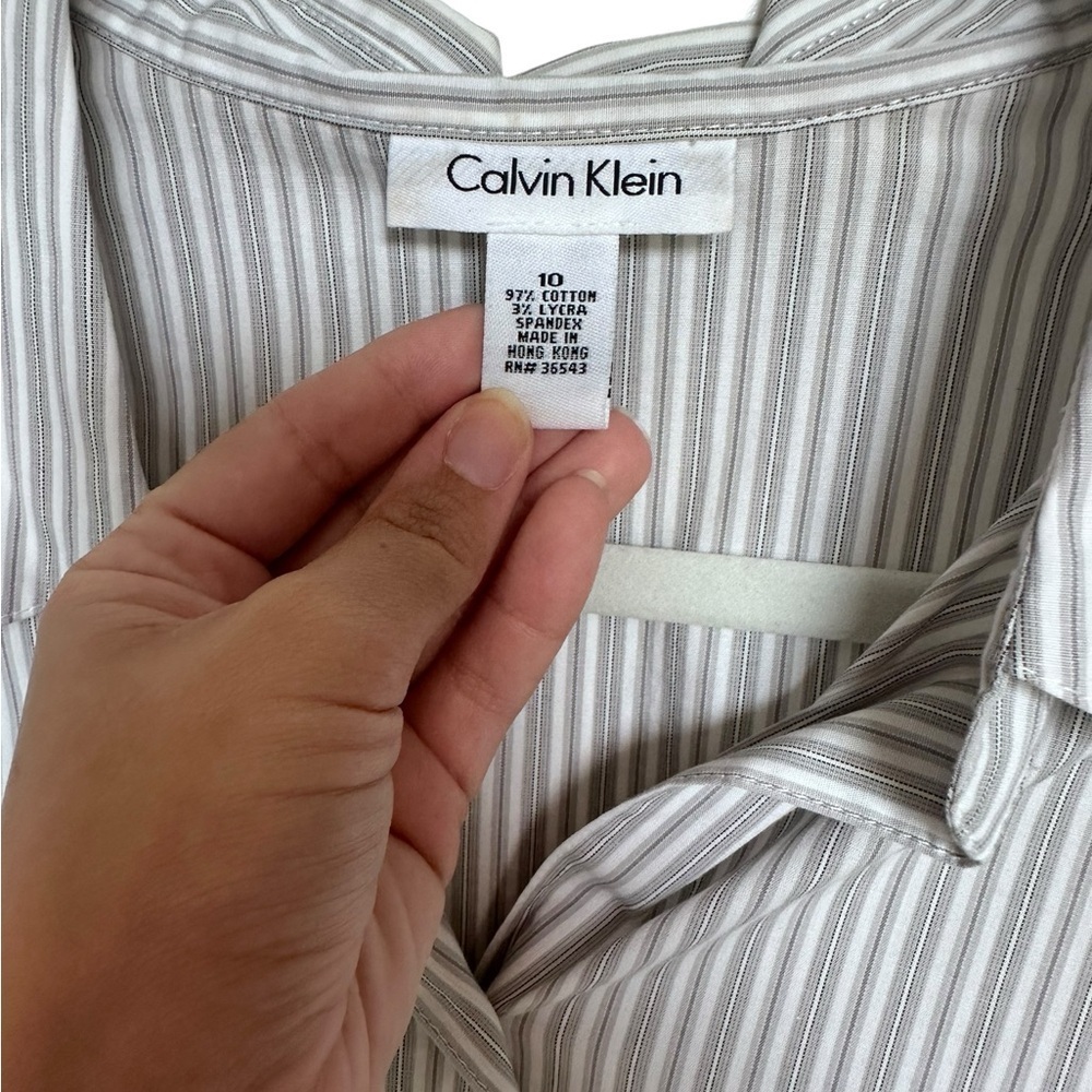Calvin Klein Grey White Stripe Shirt in Size 10 Office - Picture 3 of 4